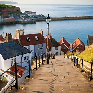 https://rockcliffe-boutique-2-bed-apartment-in-whitby.yorkshirehotels.net