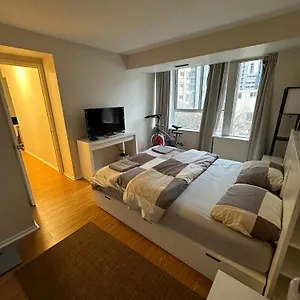 https://best-location-in-downtown-walking-to-eaton-centre.hotelstorontoontario.org